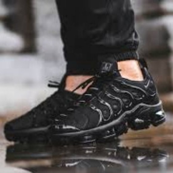 Nike Vapormax Plus Black Men\'s size 9.5 main image 12